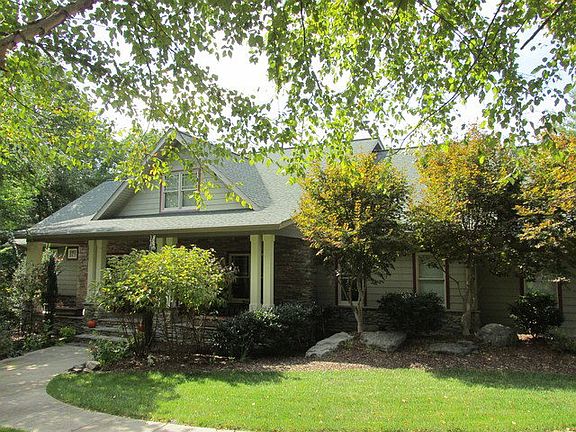 3rd image of 1668 Southpointe Dr #0