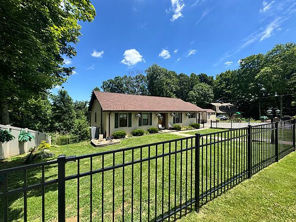 3rd image of 235 Appalachian Heights Rd