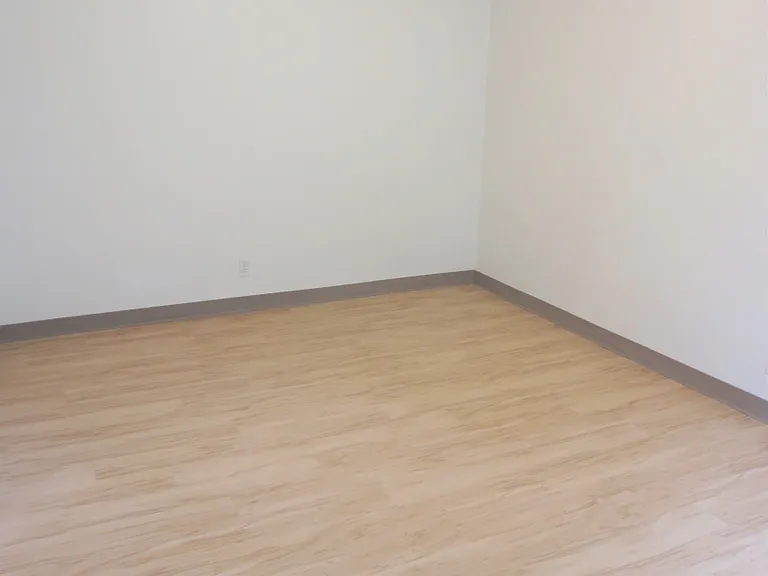 5712 Phillips Ave #B5 — Photo 2