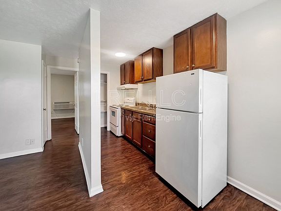 3rd image of 4311 Norbrook Dr #7