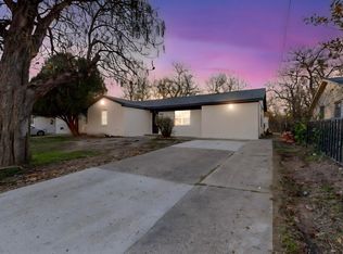 219 Longbranch Ln, Dallas, TX 75217