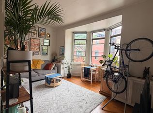 335 S 18th St APT 2F, Philadelphia, PA 19103