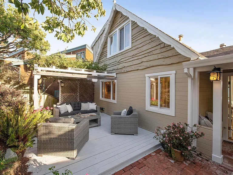 314 Joyce Way — Photo 5