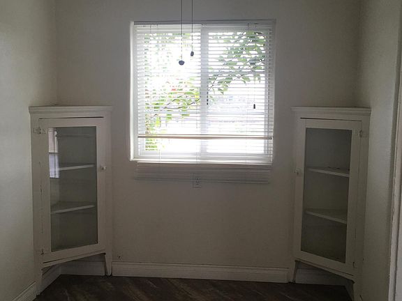 3rd image of 520 E Willow St APT 20