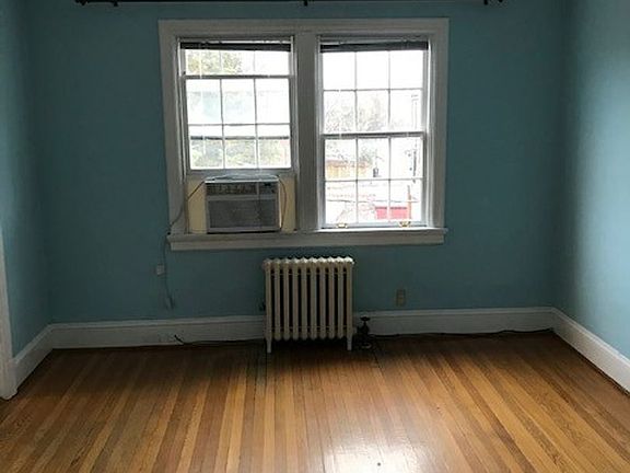 2nd image of 509 N Arthur Ashe Blvd #U18