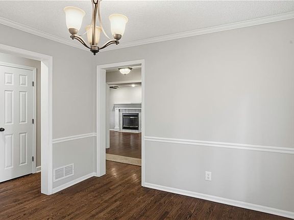 4th image of 1100 NE 87th Ter