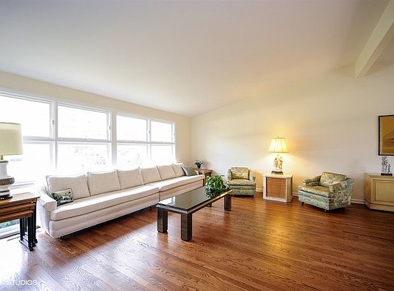 2nd image of 2697 Marl Oak Dr