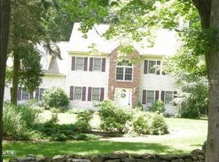 37 Painter Rd, Southbury, CT 06488