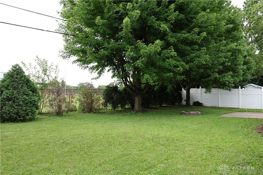 51 Lynn Rae Cir, Dayton, OH - View 5