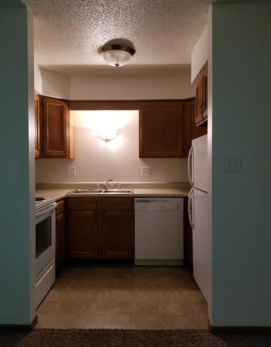 Oak Creek Chateau — Photo 3