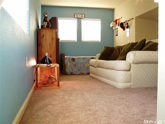 4th image of 1900 Danbrook Dr Unit 121