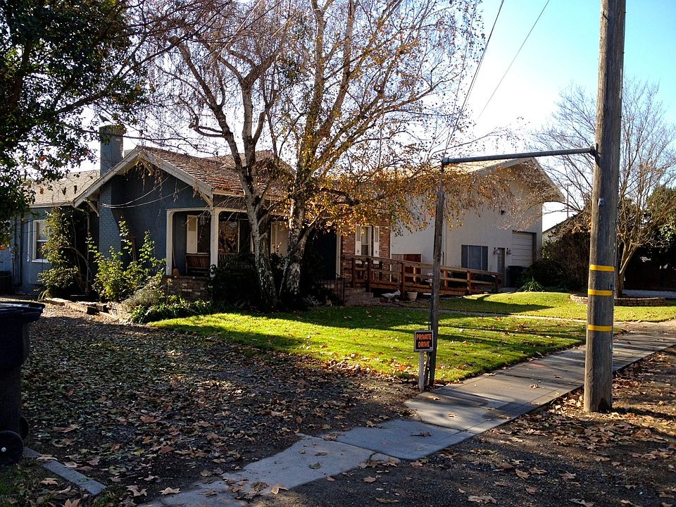 1st image of 1355 E Roosevelt Ave