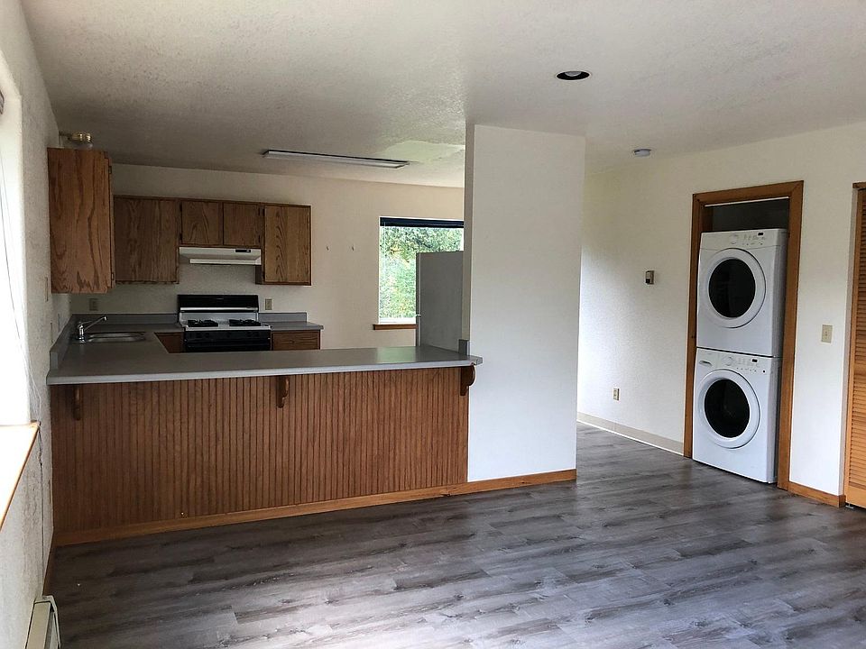 Living Room to Kitchen