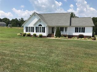 2879 Woodhaven Dr, Asheboro, NC 27205