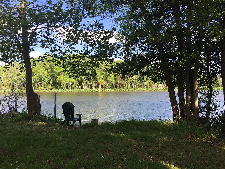 1st image of 6407 Bailey's Landing Road