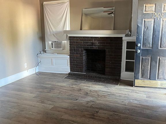 2nd image of 1508 Westlake Dr #A