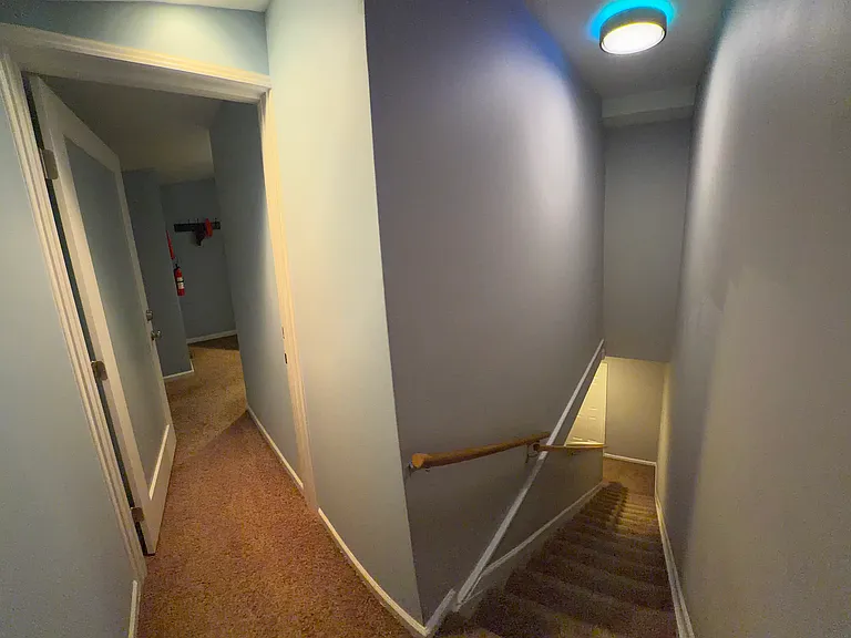 1328 W Lombard St — Photo 23