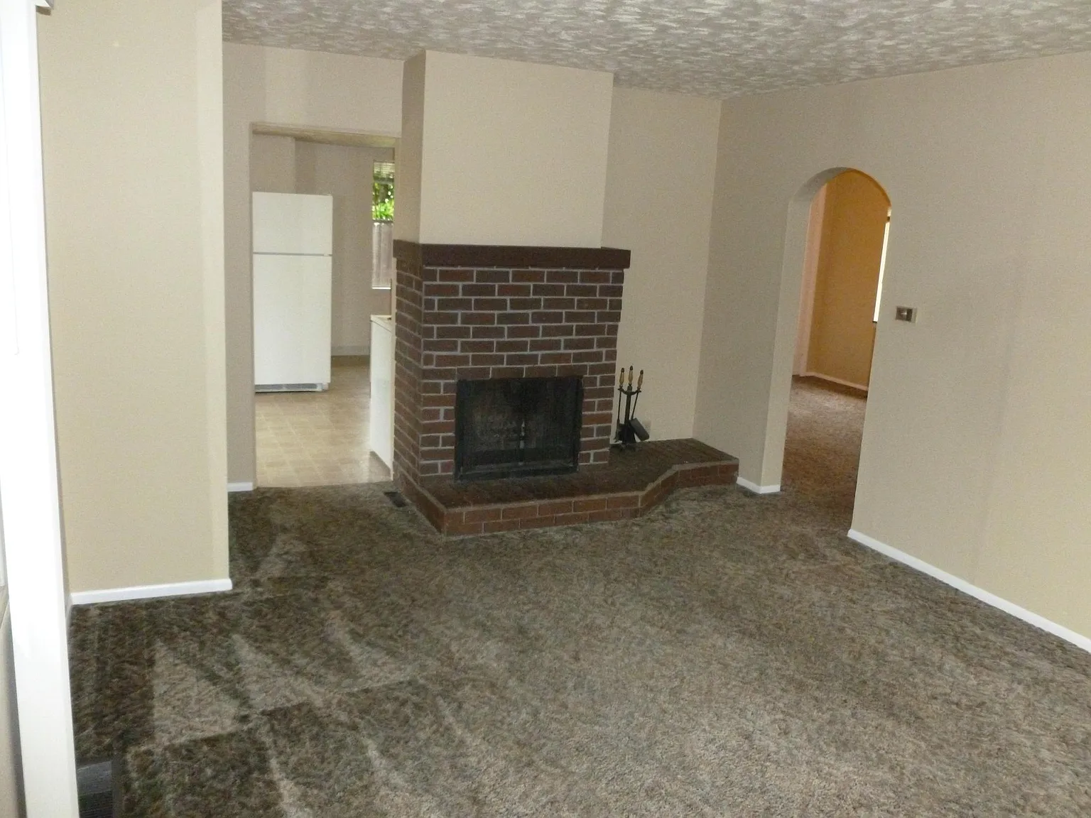 2 bed, 1128 sqft, $2,500 — Photo 2