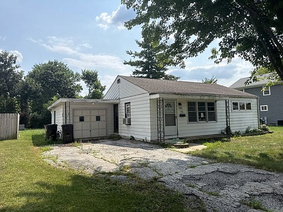 3rd image of 236 Helena Ave