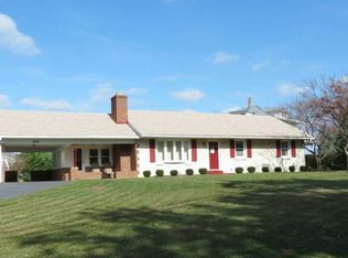 808 S Main St, Mount Airy, MD 21771