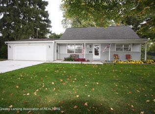 437 Green St, Grand Ledge, MI 48837