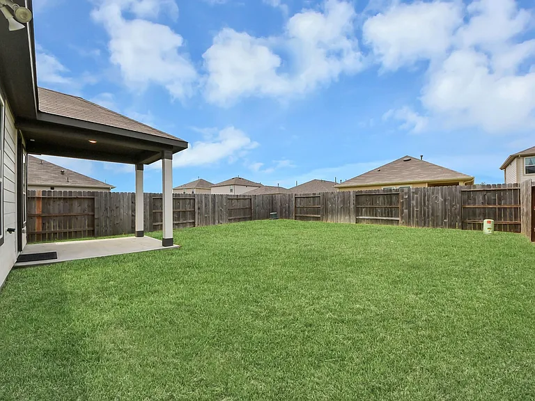 22830 Brisbee Ln — Photo 34