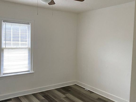 5th image of 111-113 James Ct