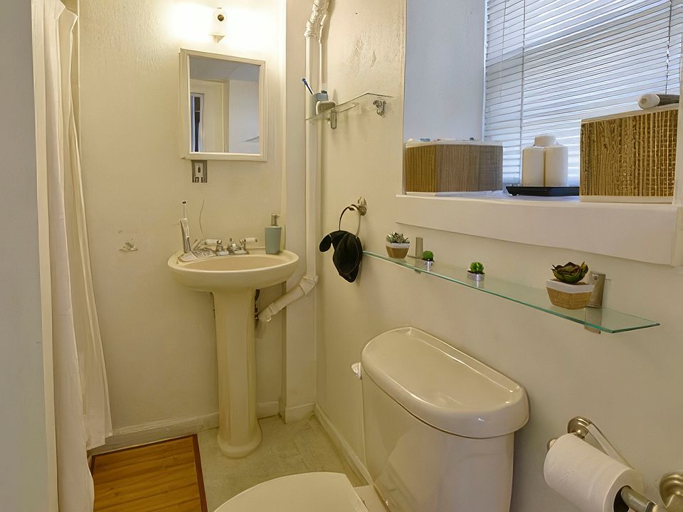 1st image of 342 Catherine St #5