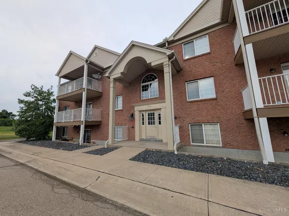 3383 Emerald Lakes Dr Unit 2d, Cincinnati, OH 45211