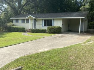 24 College Dr, Laurel, MS 39440