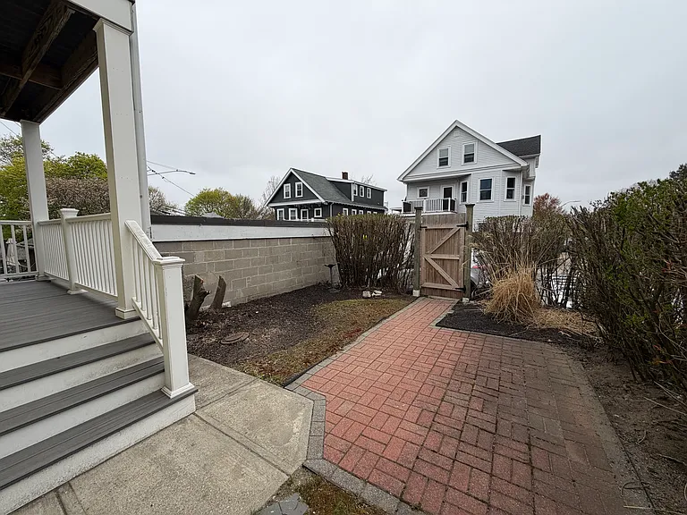 62 Ainsworth St #1 — Photo 13