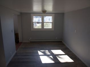 52 Newell St, Pittsfield, MA 01201