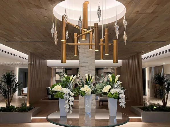 2301 Collins Ave APT 543, Miami Beach, FL 33139