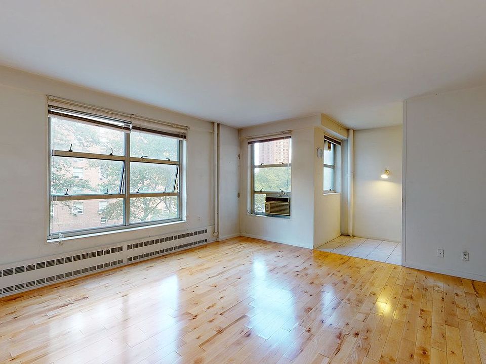 1st image of 80 La Salle St APT 4A