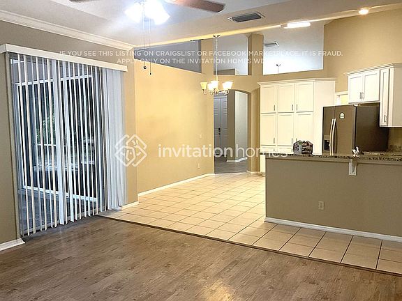 5th image of 14814 7th Ave E
