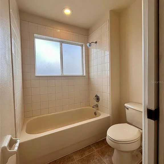2074 Island Walk Dr — Photo 18