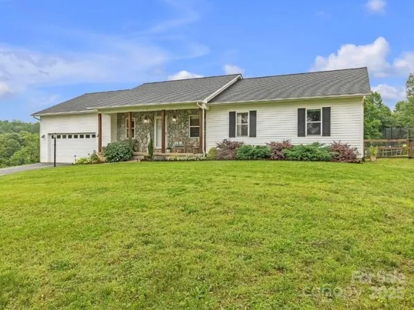 350 Moose Dr, Stony Point, NC 28678