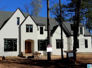 2708 Mount Royal Cir, Mountain Brk, AL 35216