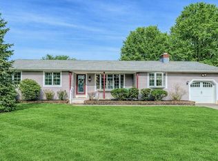 317 Discovery Ln, Egg Harbor Township, NJ 08234