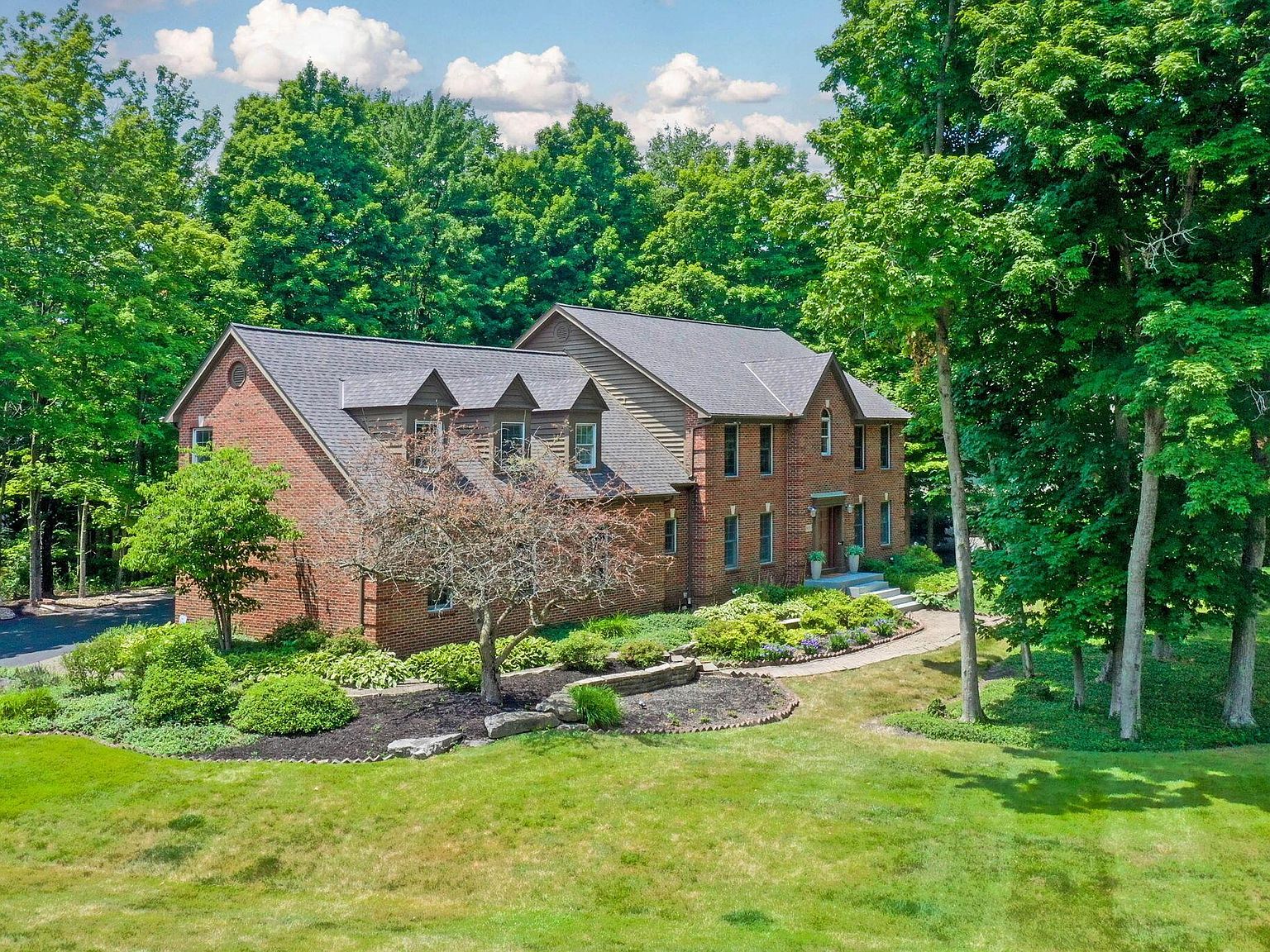 10630 Preston Way, Powell, OH 43065 MLS 224020982 Zillow