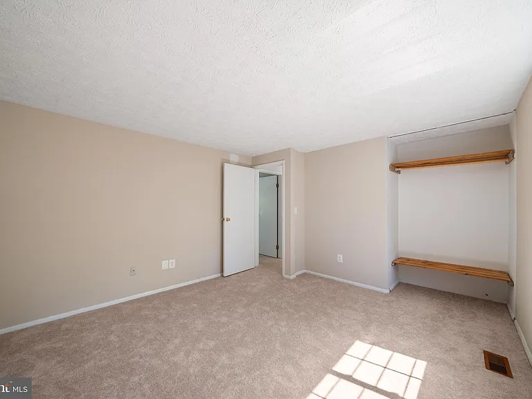 1103 Burwick Dr — Photo 14
