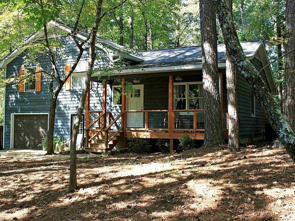 1st image of 310 Winterberry Dr