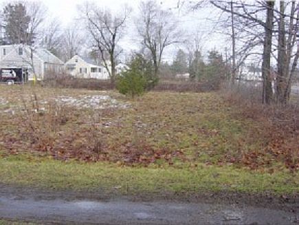 2nd image of 100 Cardinal Lane