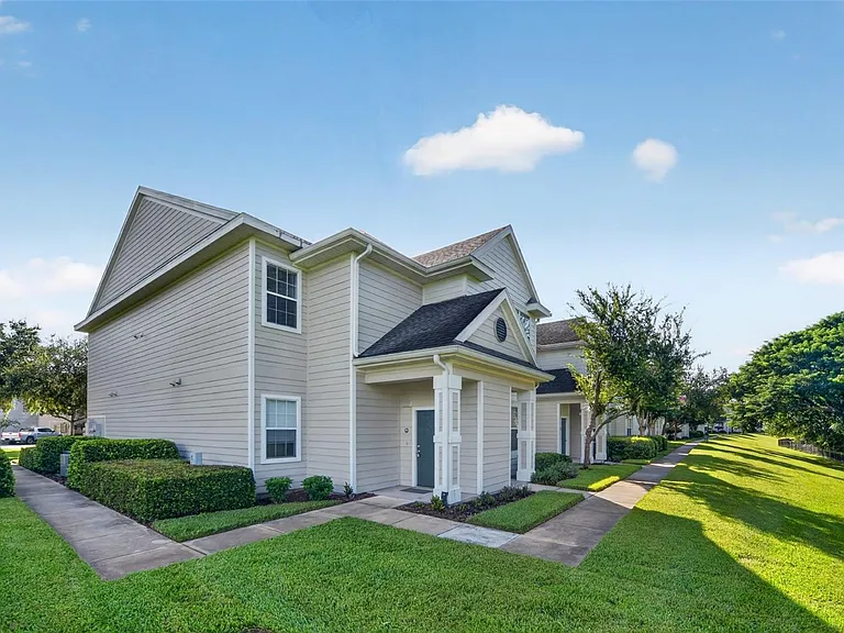 304 Southern Pecan Cir #208-208-208 — Photo 2