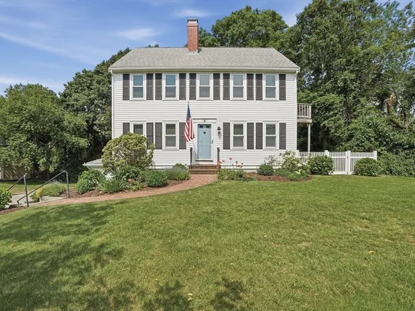 16 Scott Dr, Plymouth, MA 02360