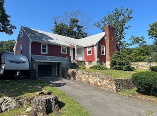 15 Walker Road, Highland Falls, NY 10928