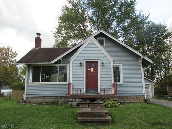 2nd image of 233 Champion Ave W