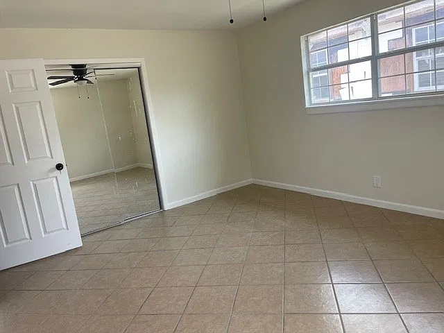 3 bed, 1.0 bath, 1368 sqft, $1,800 — Photo 4