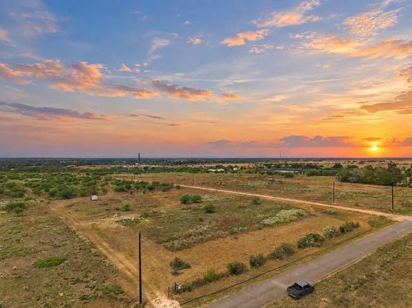 3898 Concrete Edgar Rd, Cuero, TX 77954