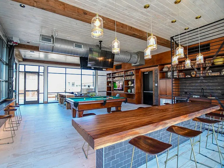 Resident lounge with billiards